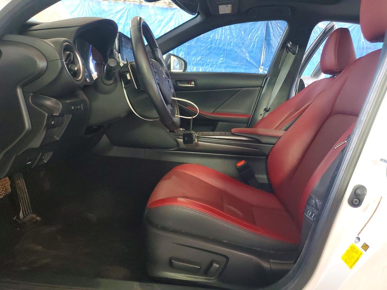 2022 LEXUS IS 300 300 Comfort