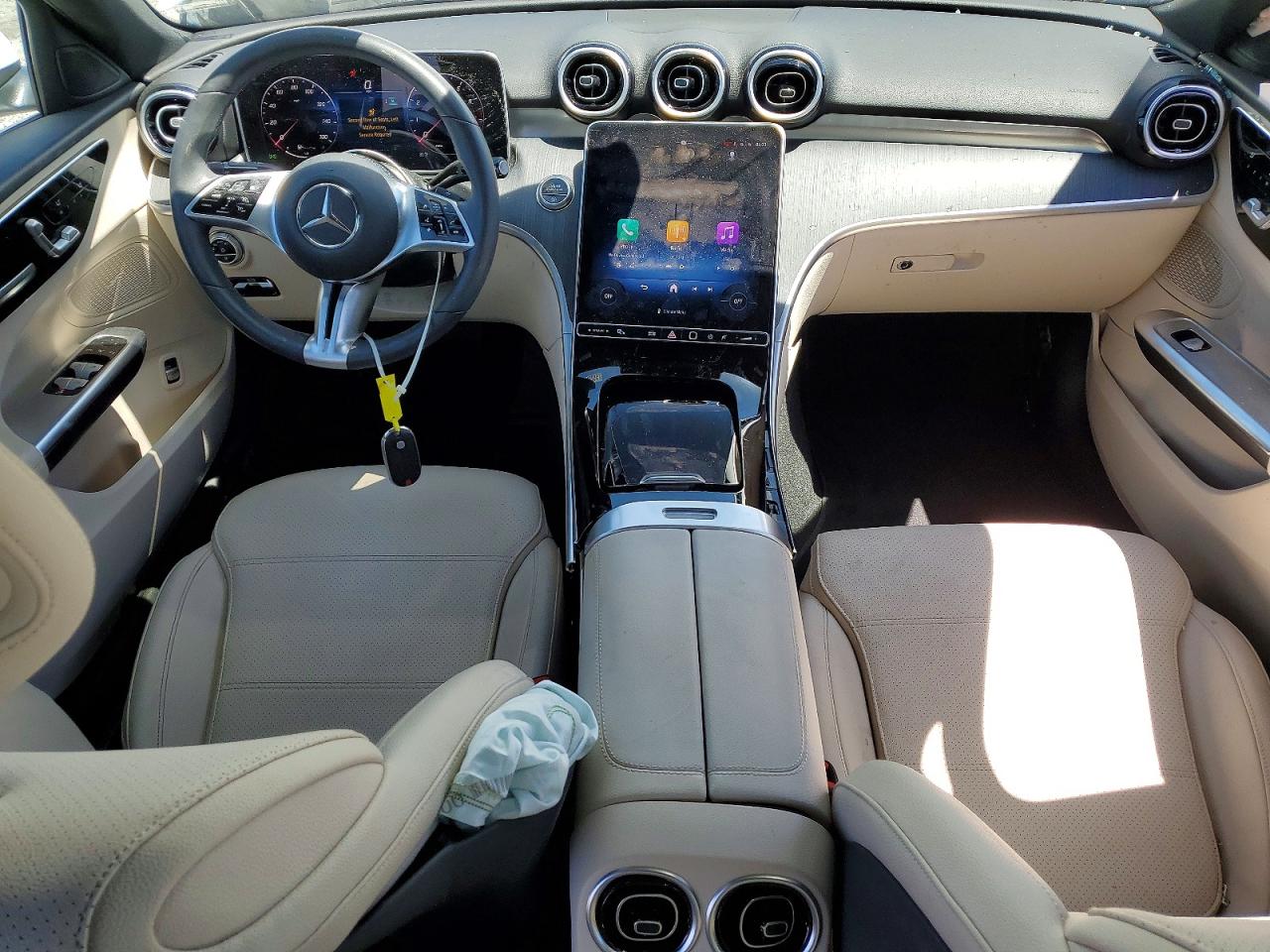 2025 MERCEDES-BENZ C C300