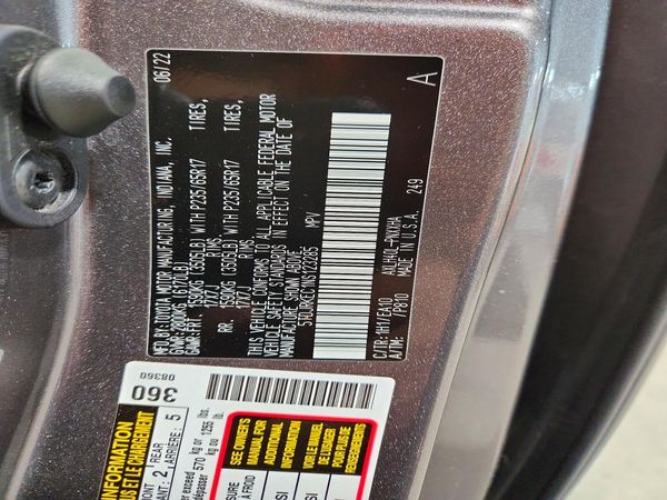 2022 TOYOTA SIENNA XLE