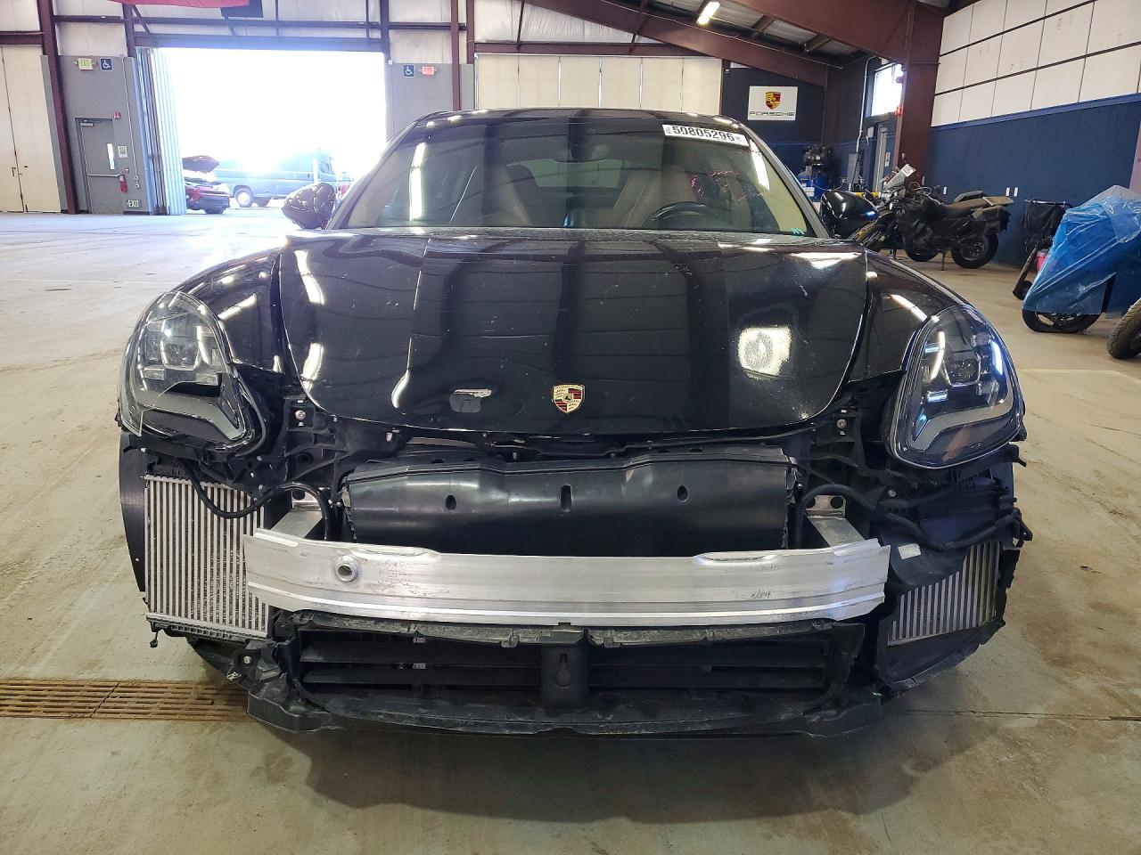 2018 PORSCHE PANAMERA 4 E-Hybrid