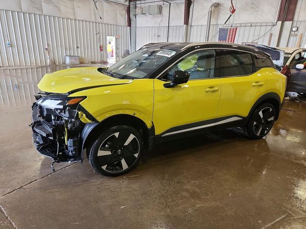 2025 NISSAN KICKS SR