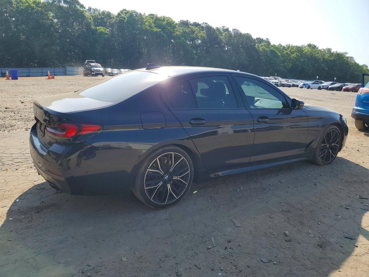 2022 BMW 530