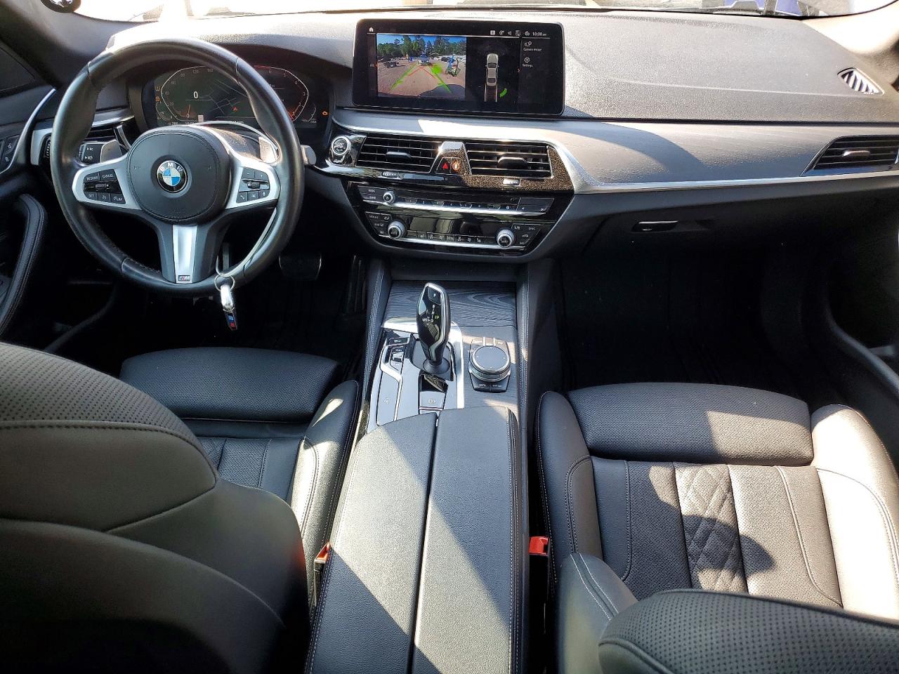 2022 BMW 530