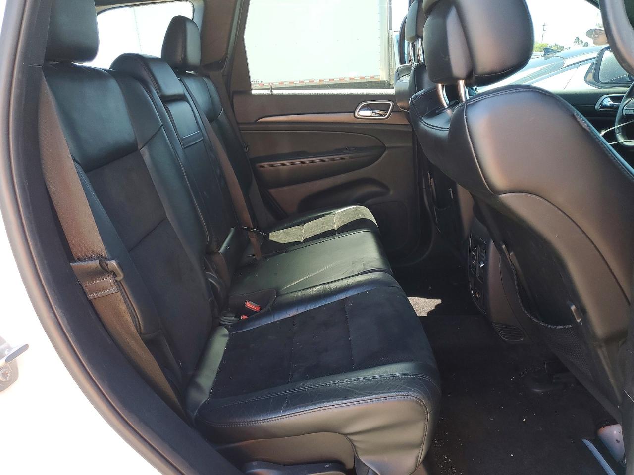 2017 JEEP GRAND CHEROKEE LAREDO 4X4
