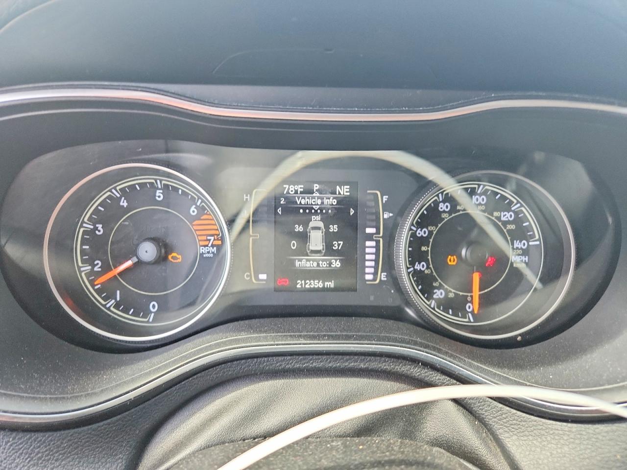2019 JEEP CHEROKEE LATITUDE FWD