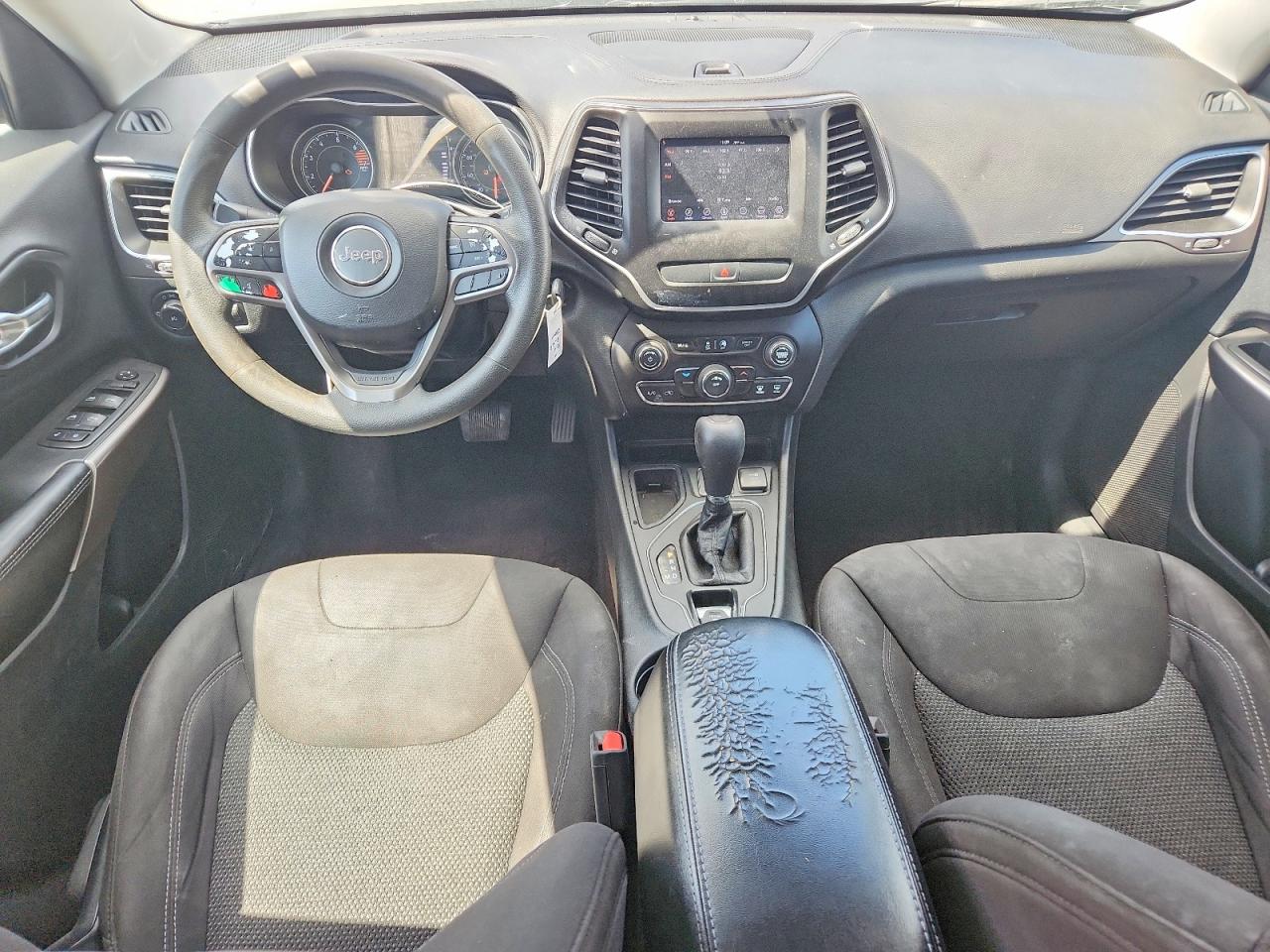 2019 JEEP CHEROKEE LATITUDE FWD