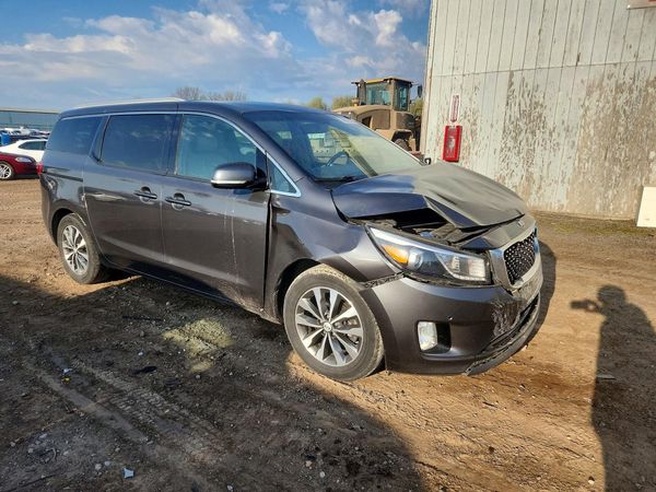 2018 KIA SEDONA