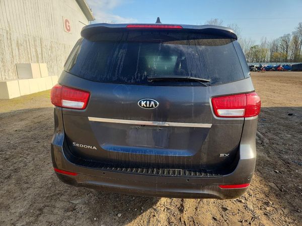 2018 KIA SEDONA