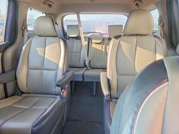 2018 KIA SEDONA