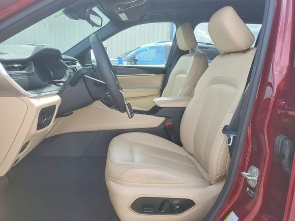 2023 JEEP GRAND CHEROKEE L LIMITED 4X2