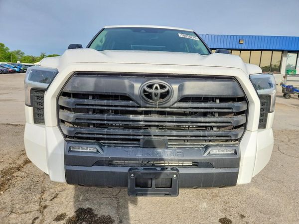 2023 TOYOTA TUNDRA