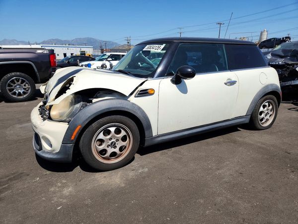 2013 MINI COOPER