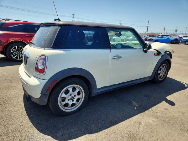 2013 MINI COOPER