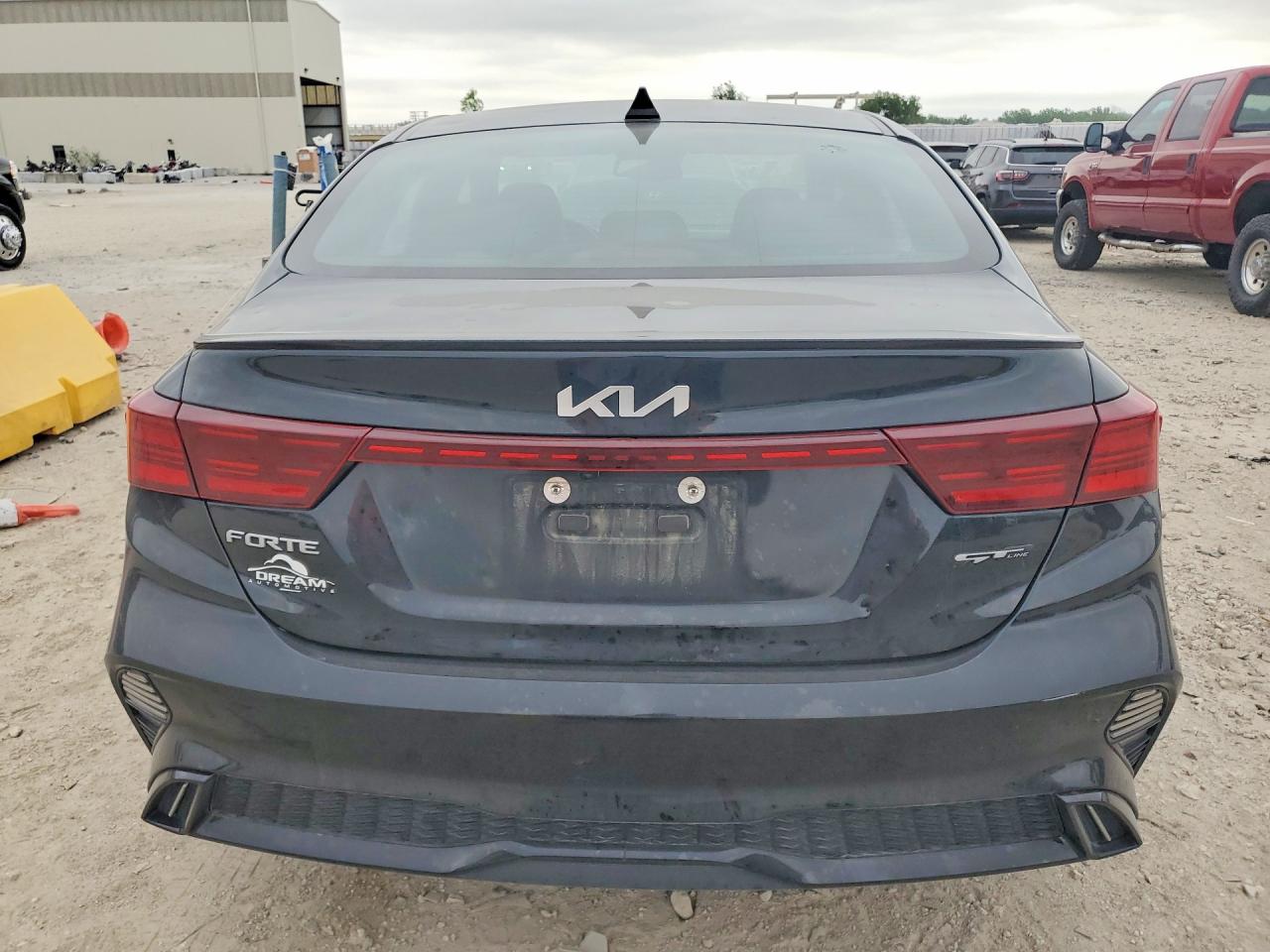 2023 KIA FORTE GT Line