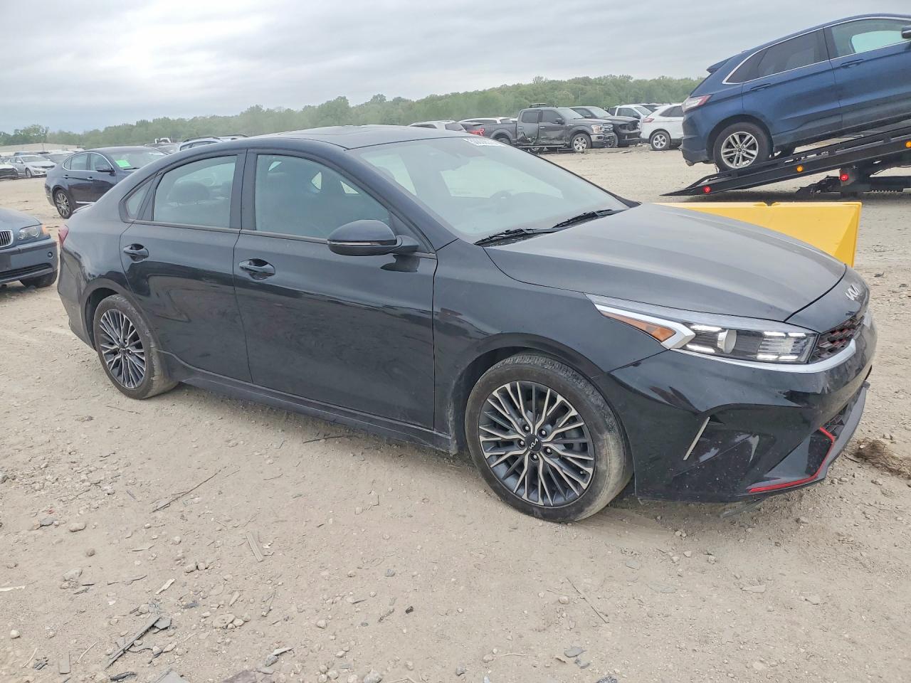 2023 KIA FORTE GT Line