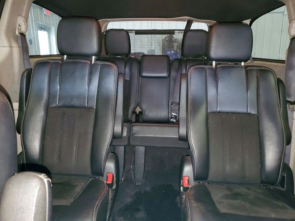2019 DODGE GRAND CARAVAN SXT — SUVN