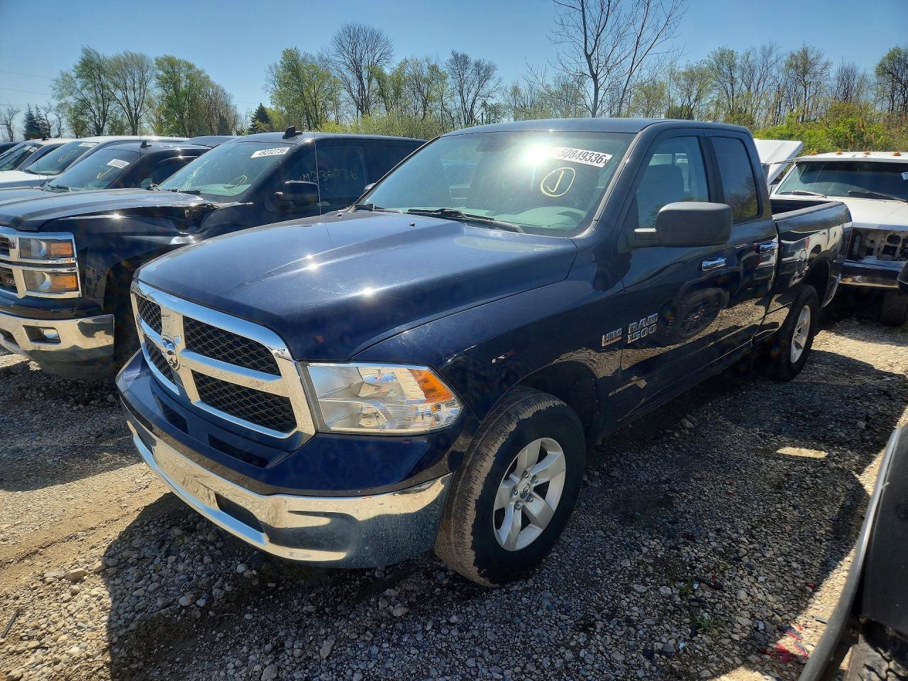 2016 RAM 1500 SLT QUAD CAB 4X4