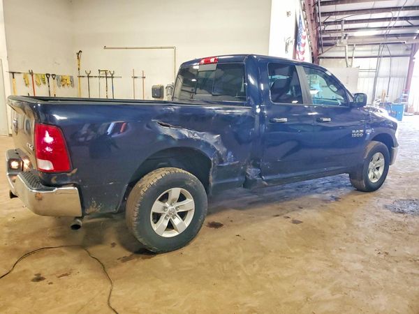 2016 RAM 1500 SLT QUAD CAB 4X4