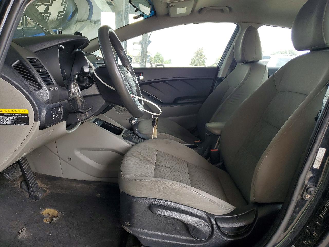 2016 KIA FORTE GL (Middle-Low Grade)