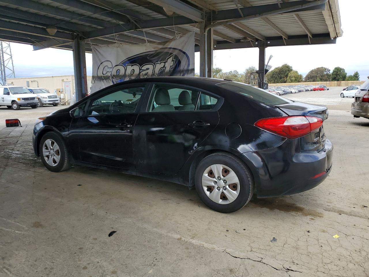 2016 KIA FORTE GL (Middle-Low Grade)