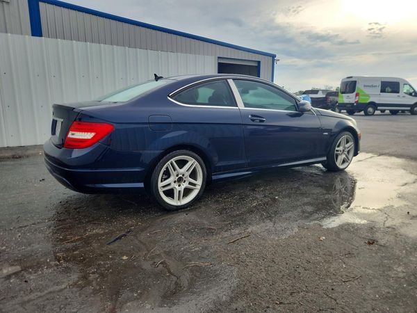 2012 MERCEDES-BENZ C C250