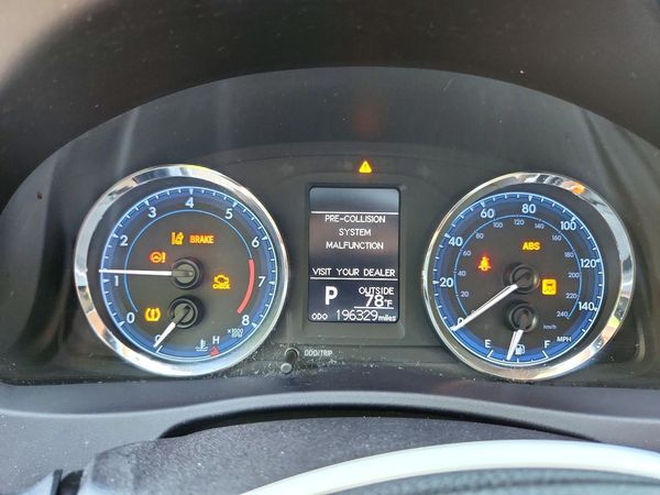 2017 TOYOTA COROLLA