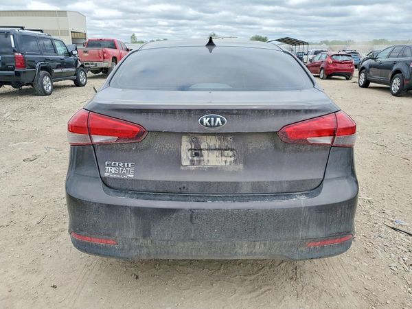 2018 KIA FORTE LX Base