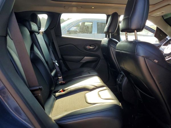 2021 JEEP CHEROKEE LATITUDE PLUS 4X4