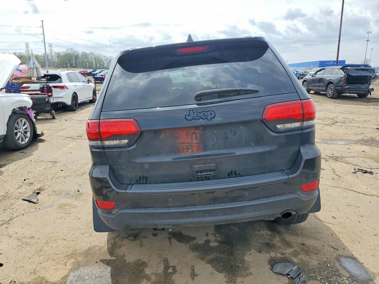 2019 JEEP GRAND CHEROKEE LAREDO 4X4