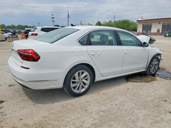 2018 VOLKSWAGEN PASSAT