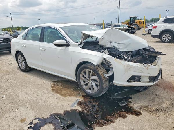 2018 VOLKSWAGEN PASSAT