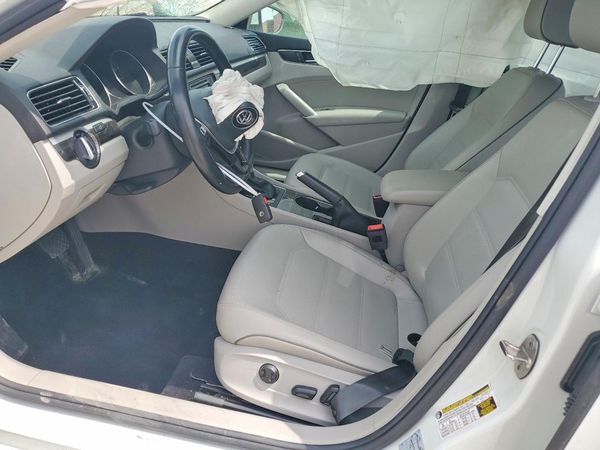 2018 VOLKSWAGEN PASSAT