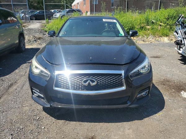 2017 INFINITI Q50
