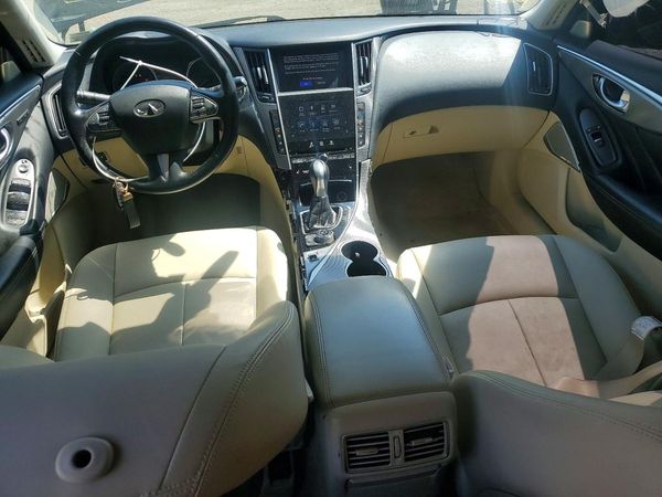 2017 INFINITI Q50