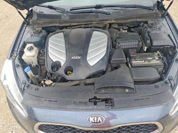 2015 KIA CADENZA