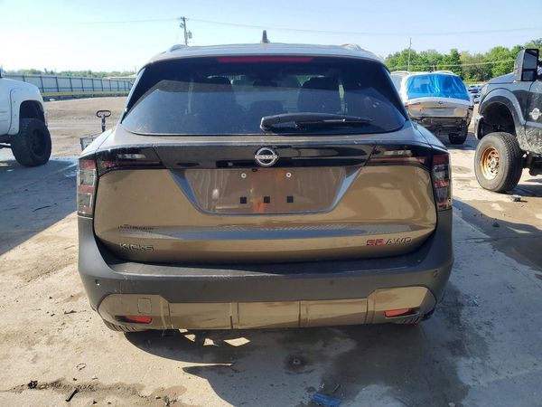 2025 NISSAN KICKS