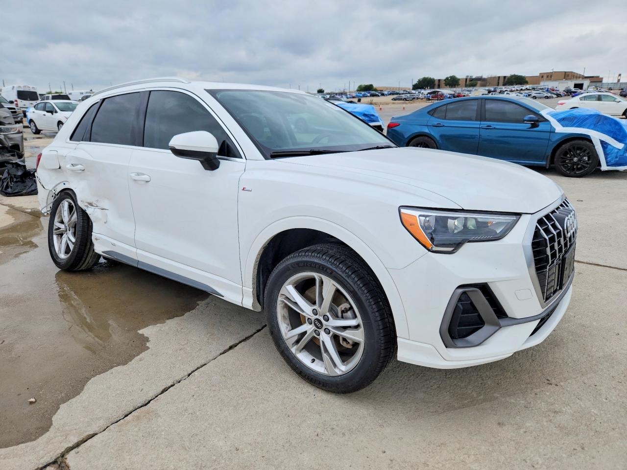 2022 AUDI Q3 S Line quattro Premium