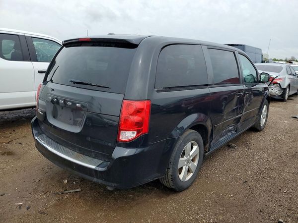 2013 DODGE GRAND CARAVAN SE