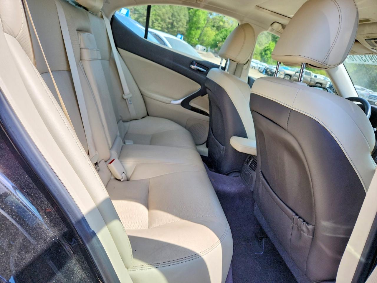 2013 LEXUS IS 250