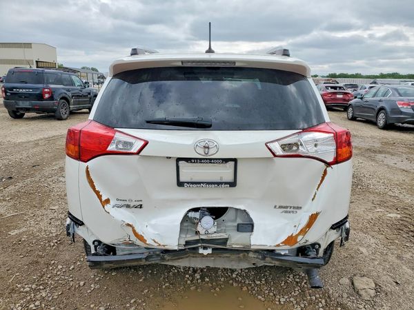 2015 TOYOTA RAV4