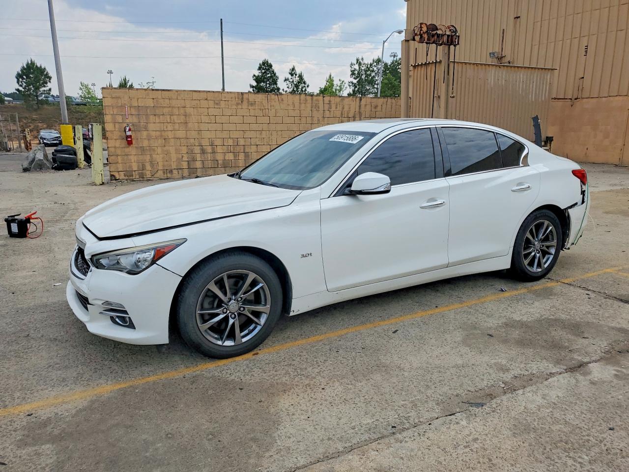 2017 INFINITI Q50