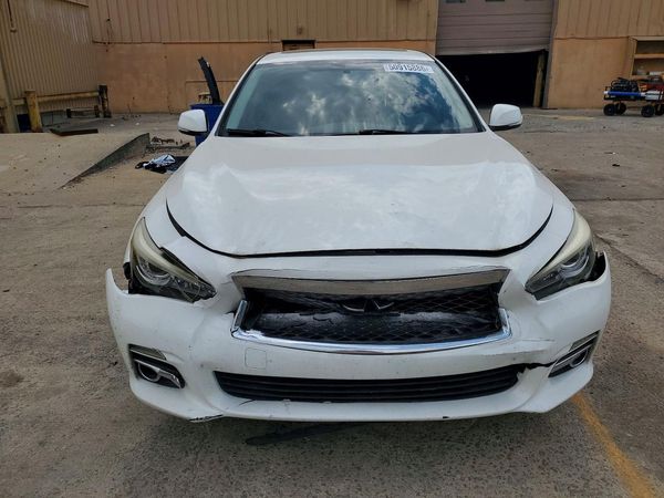 2017 INFINITI Q50