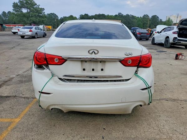 2017 INFINITI Q50