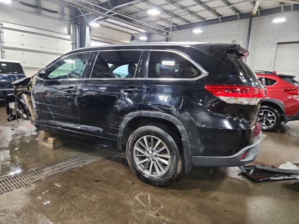 2017 TOYOTA HIGHLANDER SE/XLE