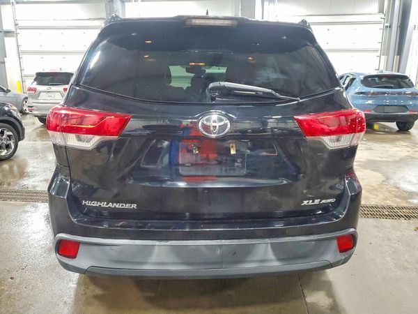 2017 TOYOTA HIGHLANDER SE/XLE