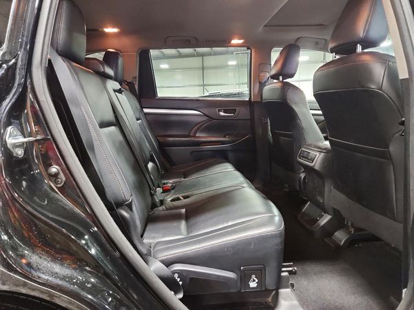 2017 TOYOTA HIGHLANDER SE/XLE