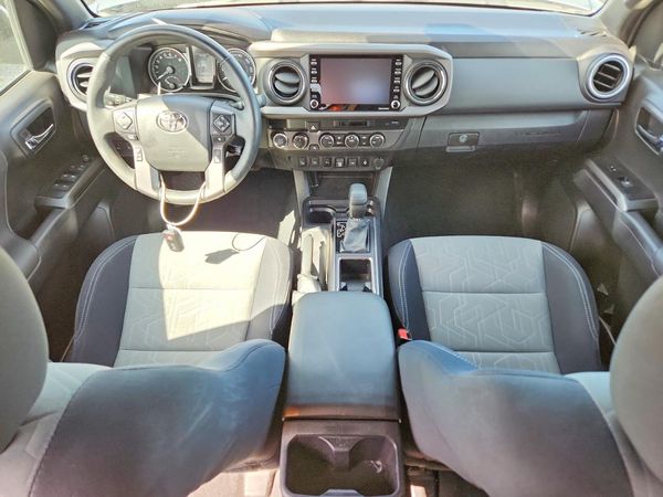 2022 TOYOTA TACOMA SR5