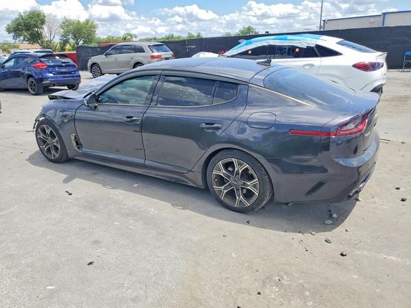 2021 KIA STINGER Base