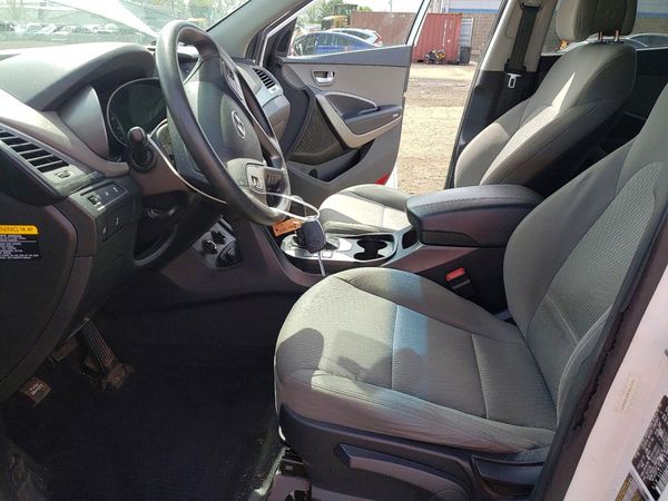 2015 HYUNDAI SANTA FE GL — DENT