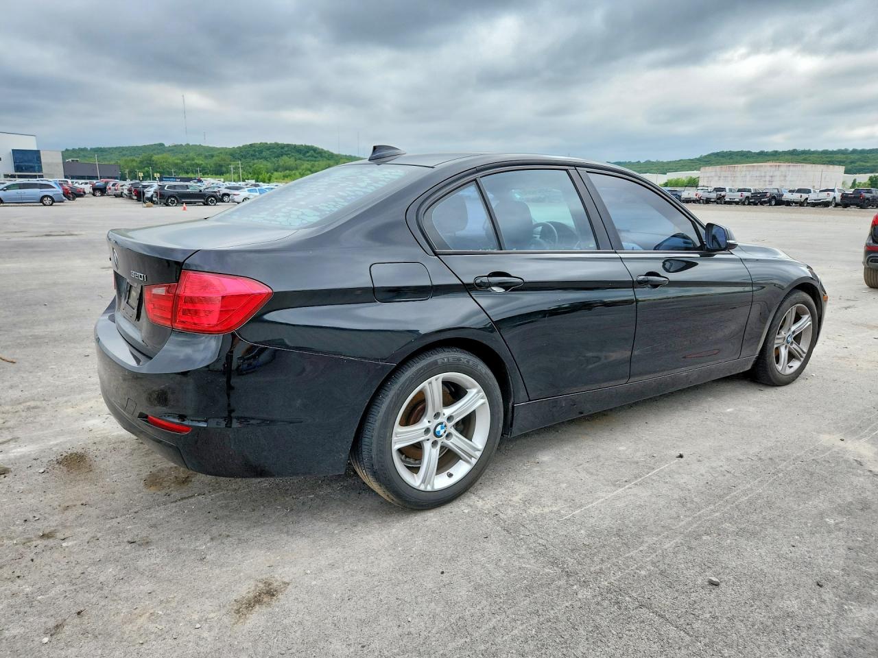 2014 BMW 320
